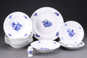Royal Copenhagen. Blå Blomst, div. service af porcelæn 12