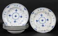 Kgl. Porcelæn. Musselmalet halvblonde tallerkener nr. 565 samt 659. 6 