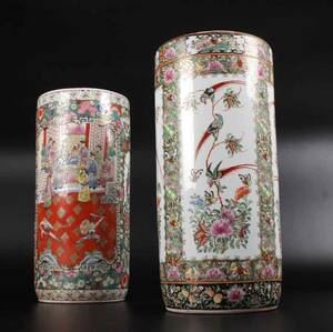 Par Kinesiske paraplystandere, porcelæn 2