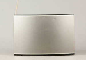 Bang  Olufsen. BeoSound 1 radio med CD afspiller