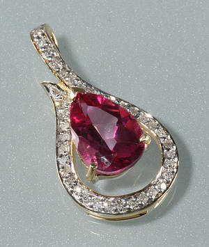 Topas- og diamantvedhæng