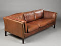 Tre-personers sofa af brunt læder