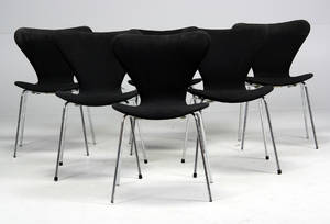Arne Jacobsen 1902-1971. Seks stole, model 3107 6