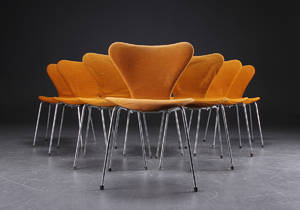 Arne Jacobsen 1902-1971. Sæt på otte stole, model 3107. 8
