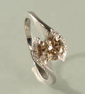 Brillant- og diamantring Ca. 1,01 ct.