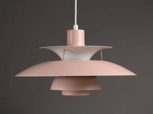 Poul Henningsen. PH-5 pendel, rosafarvet Denne vare er sat til omsalg under nyt varenummer 4108454