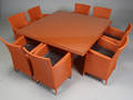 Havemøbler. Kvadratisk bord samt otte armstole, orange polyrattan