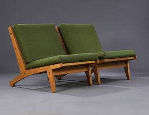 Hans J. Wegner. Par lavrygget lænestole, model GE-375 2