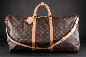 Louis Vuitton. Weekendtaske  rejsetaske. Model Keepall 60. Monogram canvas. Denne vare er sat til omsalg under nyt varenummer 4497594