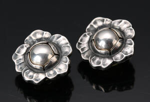 Georg Jensen øreclips af sølv.