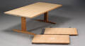 Dansk møbelproducent. Spisebord, egetræ