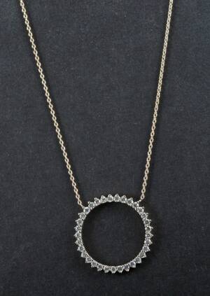 Necklace in 14K with brilliant cut diamonds approx 1.00ct