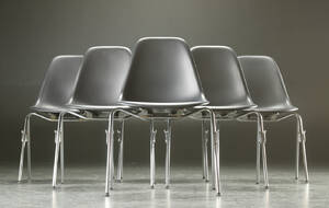 Charles Eames. Sæt på seks skalstole, model DSS 6  