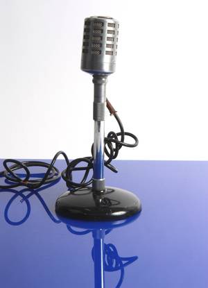 Retro mikrofonReslo-England Proveniens, filmselskabet Laterna ca. 1950