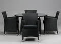 Havemøbler. Fire havestole samt rundt bord, sort polyrattan, aluminium stel. 5
