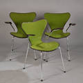 Arne Jacobsen 1902-1971. Tre stolestel, model 3207 3