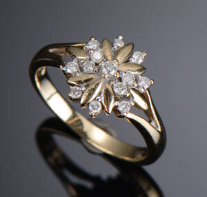 Brillantring af 14 kt, ca 0.13 ct