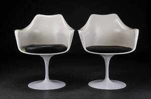 Eero Saarinen. Par Tulip armstole 2