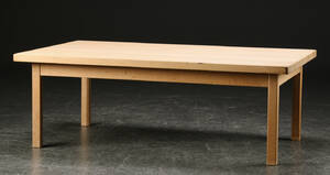 Sofabord af egetræ, dansk møbelproducent