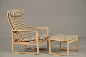 Børge Mogensen 1914-2007 Højrygget slædestol samt skammel af eg 2