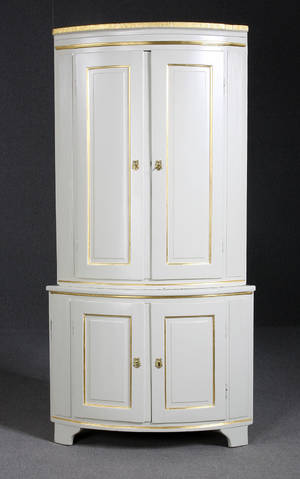 Hjørneskab , 1800-tallet