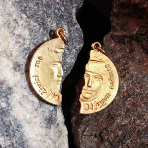 HÄNGEN, 2st, guld 18k, 7.6g