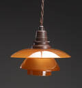 Poul Henningsen. 11 pendel med ravfarvet glas 