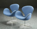 Arne Jacobsen. To lænestole, Svanen, model 3320 2  Denne vare er sat til omsalg under nyt varenummer 4111512
