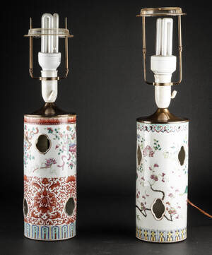 Kina. To bordlamper af porcelæn, 1900-tallet 2
