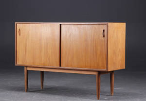 Dansk møbelproducent. Skænk af teak