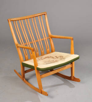 Hans J. Wegner 1914-2007 Gyngestol af eg, model ML-33