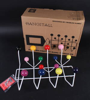 Charles Eames Hang-it-all knagerække.  