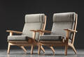 Hans J. Wegner. Par lænestole af bøg, model GE-290 2 