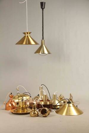 Dansk lampeproducent. Samling diverse pendler 13