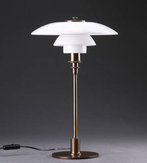 Poul Henningsen. TrePH bordlampe. Jubilæumsmodel 