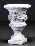 Kolosal have  blomsterkrukke, stenmateriale