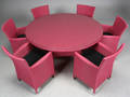 Havemøbler. Seks havestole samt rundt bord, pink polyrattan, aluminium stel. 7