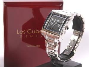 Les Cubeurs Geneve. Swiss Made dameur med safir. Incl garantibevis samt opbevaringsæske.