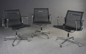 Charles Eames EA 108, Ausführung Vitra, Netzbespannung  Diese Ware steht erneut zur Auktion unter der Warennummer rnrn4418654