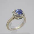 Ring mit Brillanten ca. 0.24 ct. und einem Saphir