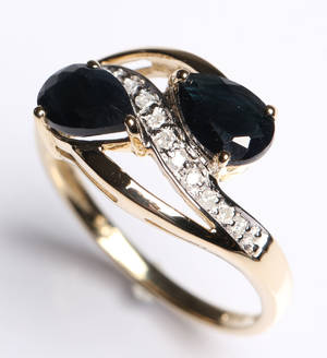 Safir- og diamantring