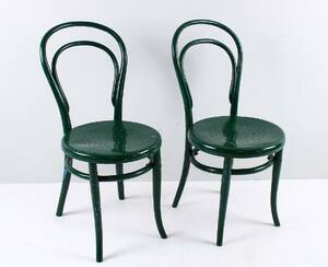 Thonetsstolar, 2 st, brännmärkta