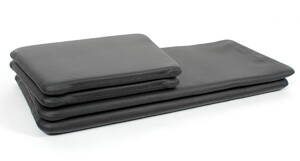 Hyndesæt til Erik Ole Jørgensen. Tremmesofa, model J148