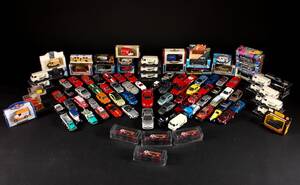 Samling af legetøjsbiler 100
