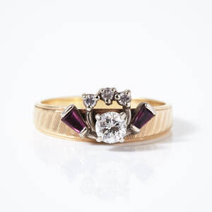 Ring guld med briljant 