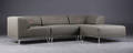 Nomad DOT modulsofa, betrukket med mørkegrønt filtuldstof fra italienske Velvetex, forkromede metalben