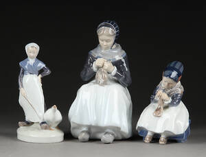Royal Copenhagen. Tre figurer af porcelæn 3