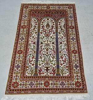 Handknuten matta, orientalisk, 194122 cm.