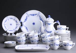 Bing  Grøndahl. Empire kaffeservice 41