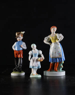 Herend. 3 st. figuriner i Ungerska folkdräkter 3